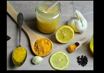 Prawdziwym zabójcą infekcji jest np. napój z czosnku, cebuli i octu winnego. Łagodzi objawy. Poprawia krążenie i oczyszcza krew