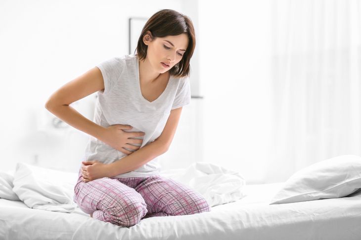SIBO – objawy, leczenie, dieta. Czym jest zespół rozrostu bakteryjnego jelita cienkiego?