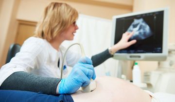 Badania w ciąży – kiedy badania prenatalne, USG w ciąży, KTG, posiew z pochwy