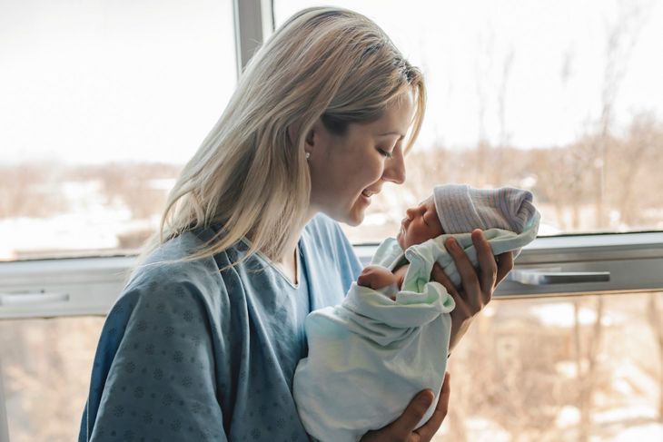 40. tydzień ciąży to ostatni tydzień ciąży liczonej przez lekarza. W praktyce jednak poród może nastąpić przedtem albo po tym terminie.