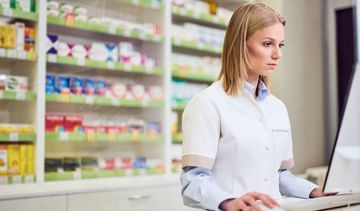Rewolucja w aptekach? Ministerstwo Zdrowia uderza w receptomaty i chce cyfrowego nadzoru nad lekami bez recepty