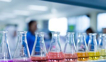 Cytrynian sodu (sodium citrate) – zastosowanie, w łaściwości i bezpieczeństwo w kosmetykach