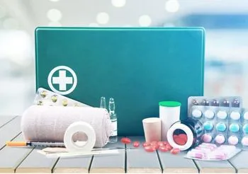 materiały opatrunkowe i leki - zawartość apteczki podręcznej