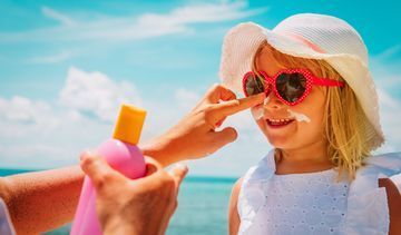 Najlepszy krem z filtrem SPF 50 do twarzy – ranking 2026. Który krem z filtrem wybrać?