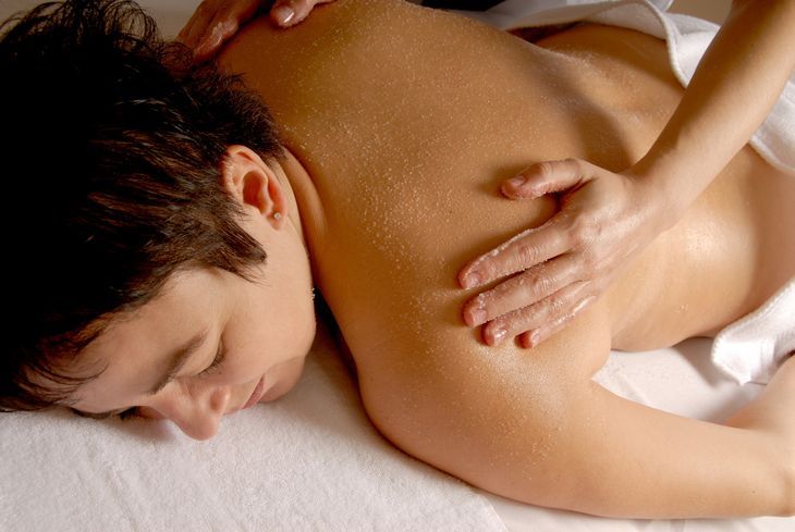 Sól Epsom nie nadaje się do jedzenia, ale do masażu.