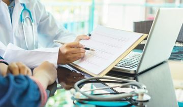 Stymulator serca – jak działa? Komu się go wszczepia?