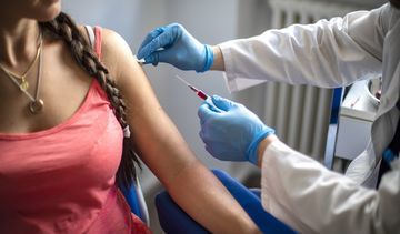 Szczepienie WZW B – schemat szczepienia dzieci i dorosłych