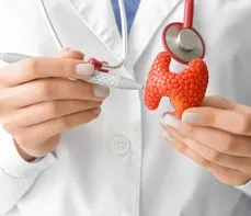 FT3, czyli wolna trójjodotyronina – na czym polega badanie? Normy, wskazania, przygotowanie