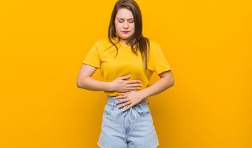 Wzdęcia brzucha – co je powoduje? Sposoby na wzdęcia