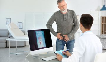 Jak dbać o prostatę? Badania, seks, dieta, suplementy na prostatę