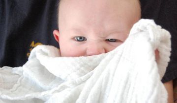 Emolienty dla niemowląt i dzieci – kąpiel i pielęgnacja małego dziecka