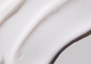 Sodium Polyacrylate stabilizuje emulsje.