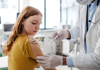 Szczepienie przeciwko KZM zaleca się dzieciom.