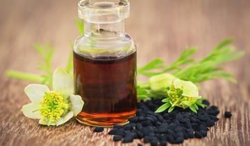 Olej z czarnuszki – właściwości, dawkowanie. Jak stosować?