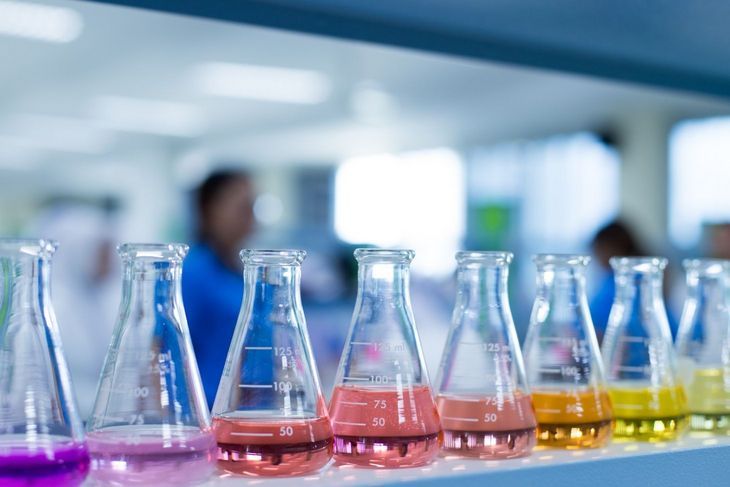 Cytrynian sodu wykorzystywany jest głównie jako substancja pomocnicza, zapewniająca trwałość produktów.