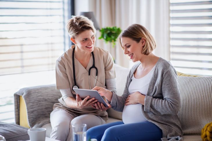 W 8. miesiącu ciąży warto mieć już wybrany szpital do porodu. 