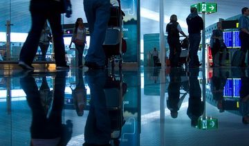 Masz cukrzycę i podróżujesz samolotem? Uważaj na zaburzenia glikemii