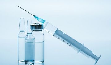 Co zawierają szczepionki 5w1 i 6w1? Wady i zalety szczepionek skojarzonych