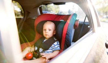 Jak przetrwać długą podróż z dzieckiem?