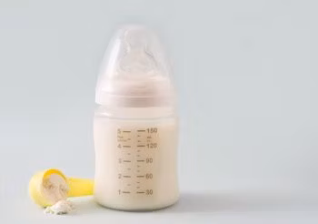 Mleko modyfikowane w butelce