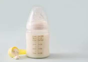 Mleko modyfikowane w butelce