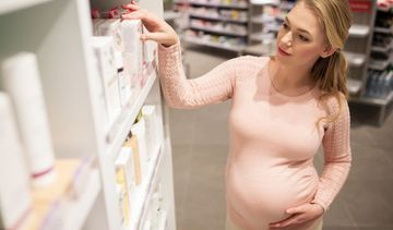 Trądzik w ciąży - przyczyny, leczenie, co na trądzik w ciąży?