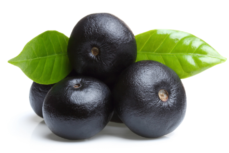 Jagody acai to owoce o silnych właściwościach przeciwutleniających. Stosowane są m.in. w walce z oznakami starzenia się skóry, a także wspomagają profilaktykę przeciwnowotworową. / Fot. Adobe Stock