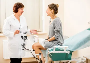 Badanie ginekologiczne umożliwia zbadanie narządów płciowych, pobranie materiałów do określonych badań, a w ciąży ocenę jej przebiegu i wykrycie ewentualnych nieprawidłowości. /Fot. Adobe Stock