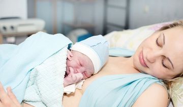 Bóle porodowe − jak odróżnić skurcze i bóle porodowe od przepowiadających?