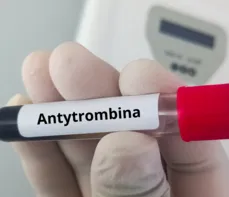 Antytrombina — na czym polega badanie i kiedy je wykonać? Przygotowanie, normy i interpretacja wyników
