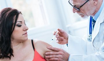Zalecane szczepienia dla dorosłych. Przeciwko jakim chorobom się zaszczepić?