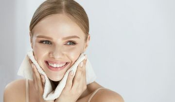 Oczyszczanie twarzy – polecane zabiegi, maseczki i domowe sposoby na piękną i czystą cerę