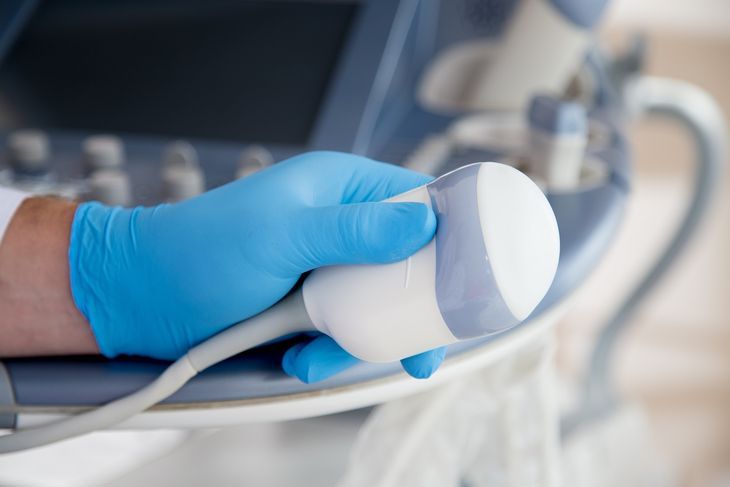 USG ścięgien wykonuje się w diagnostyce: zmian po urazach, stanów zapalnych, dysplazji stawów, naderwań i zerwań ścięgien / Fot, Adobe Stock