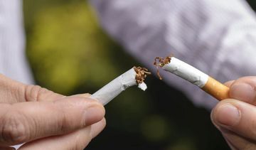 Naukowcy potwierdzają: e-papierosy mniej szkodliwe od tradycyjnych