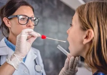 Chociaż paciorkowce są wykorzystywane we współczesnej medycynie do produkcji enzymów, wywołują infekcje układu oddechowego od zapalenia migdałków aż po zapalenie płuc.