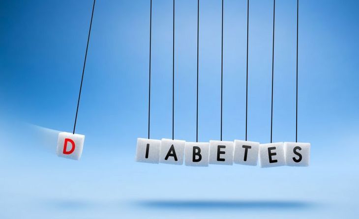Napis "diabetes" umiesczony na kostkach cukru