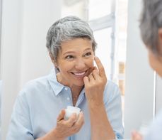 Najlepszy krem przeciwzmarszczkowy (anti-ageing) – ranking 2026 kremów na zmarszczki