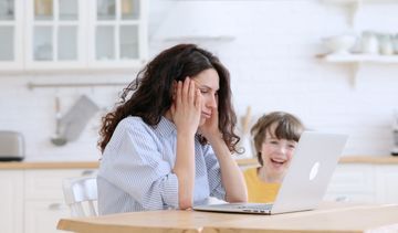 Czym jest „mgła covidowa”? Jak wspomóc powrót do formy po przebyciu Covid-19?