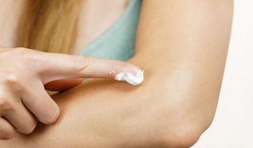 Octyldodecanol (oktylododekanol) – właściwości, zastosowanie i bezpieczeństwo w kosmetykach