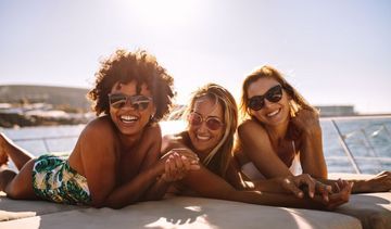 Bezpieczne opalanie – jak zachować opaleniznę na dłużej?