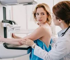 Mammografia – na czym polega badanie? Normy, wskazania, przygotowanie