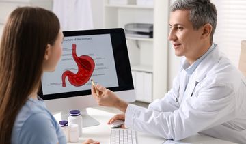 Inhibitory pompy protonowej (IPP) – działanie, wskazania, skutki uboczne i zamienniki
