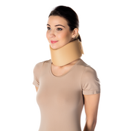 Pani Teresa, Kołnierz szyjny ortopedyczny typu Schanza, 10 cm, r. M