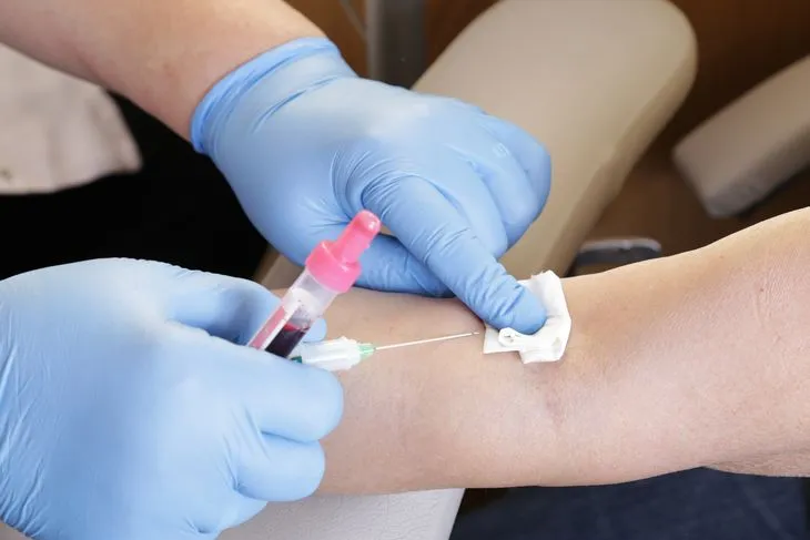 Fosfor to jeden z ważniejszych pierwiastków odpowiedzialnych głównie za utrzymanie równowagi kwasowo-zasadowej organizmu. /Fot. Adobe Stock