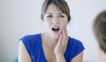 Tymczasowa, domowa plomba dentystyczna – jak działa? Kiedy ją stosować?