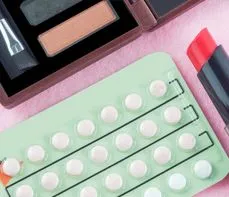Jak brać tabletki antykoncepcyjne? Zasady przyjmowania, by nie zajść w ciążę