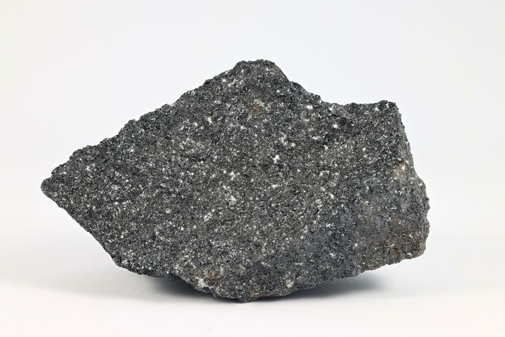 Chrom obok niklu jest jednym z najczęściej uczulających nas metali.