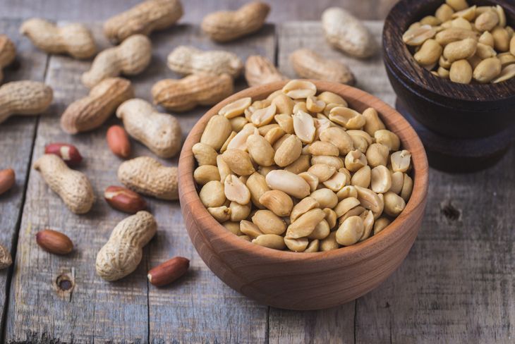 Uczulenie na fistaszki jest bardzo niebezpieczne, ponieważ często wywołuje gwałtowne objawy.