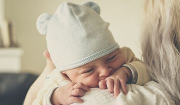 Karmienie piersią − czy każda kobieta może i powinna karmić piersią?